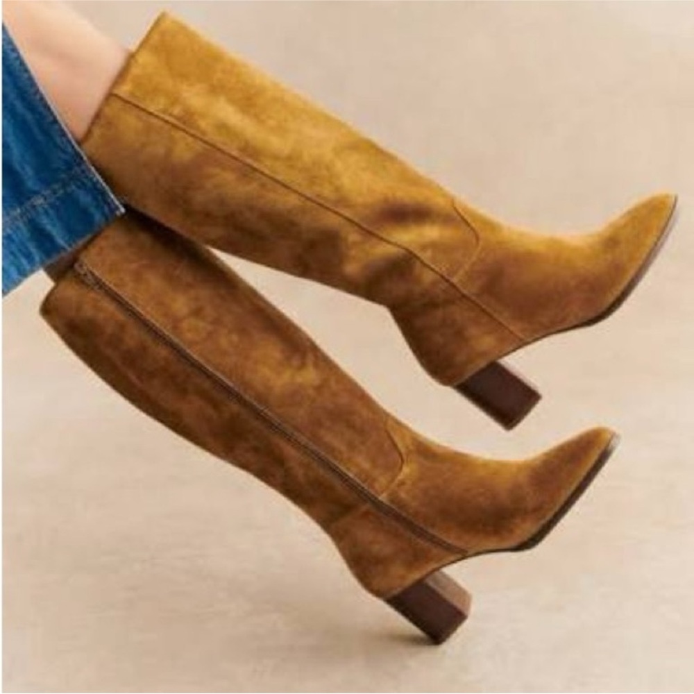 Brand New Sézane Adèle Boots Tan - Size 8